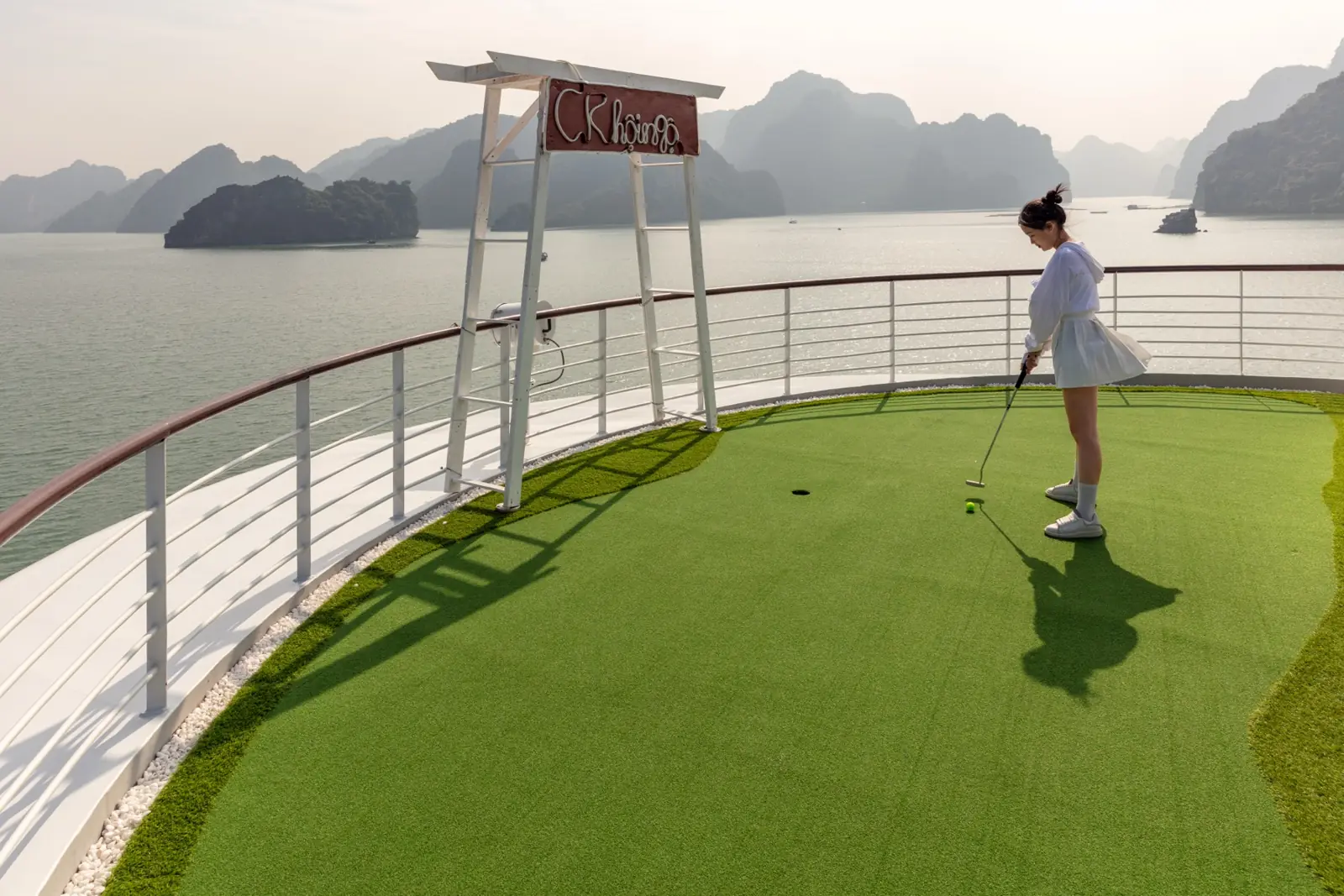Mini-golf green on the top deck