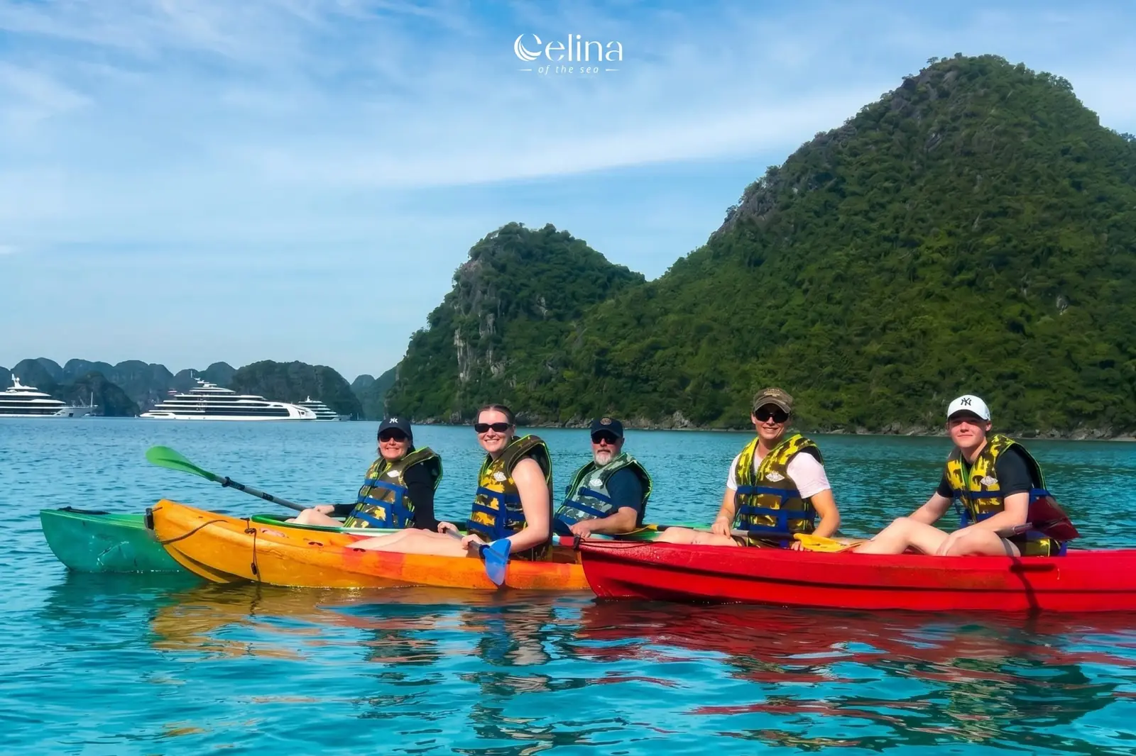 Kayaking in Lan Ha Bay