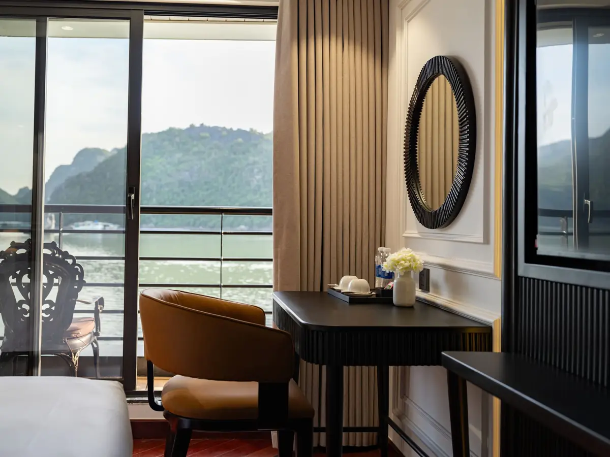 Junior Suite on Diana Cruise