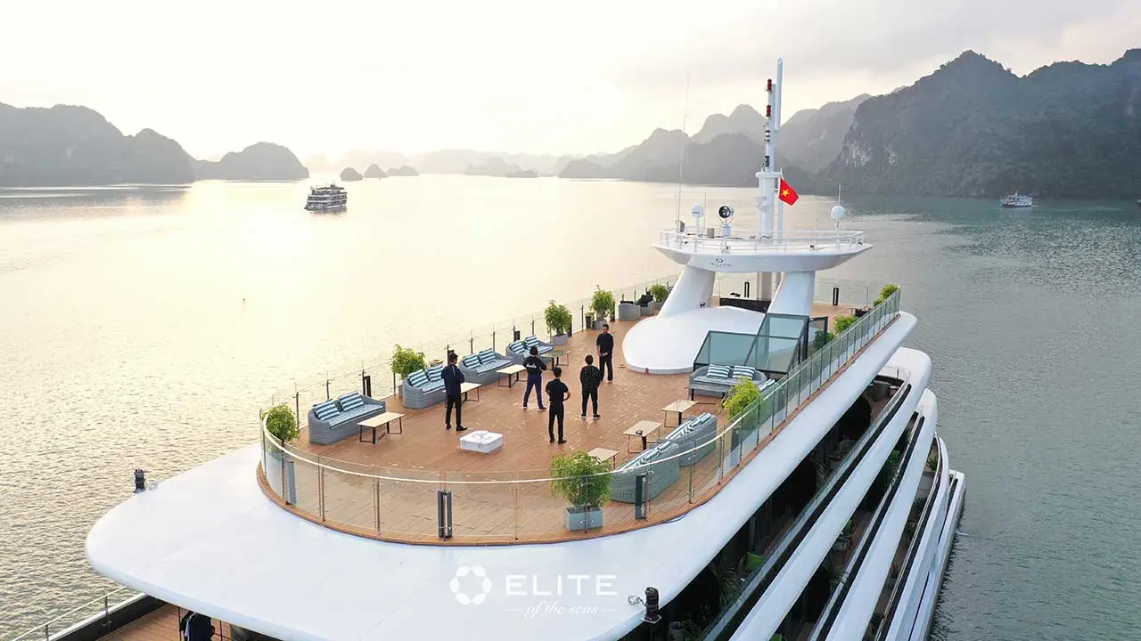 The bow sundeck of Elite of the Seas in the morning