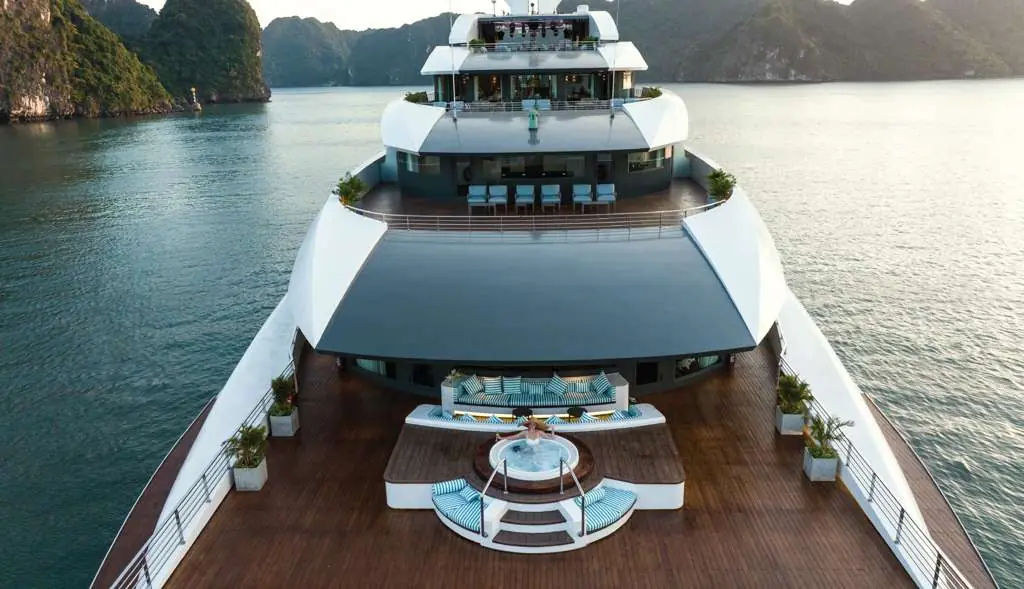 Owner's Suite on Grand Pioneers Cruise