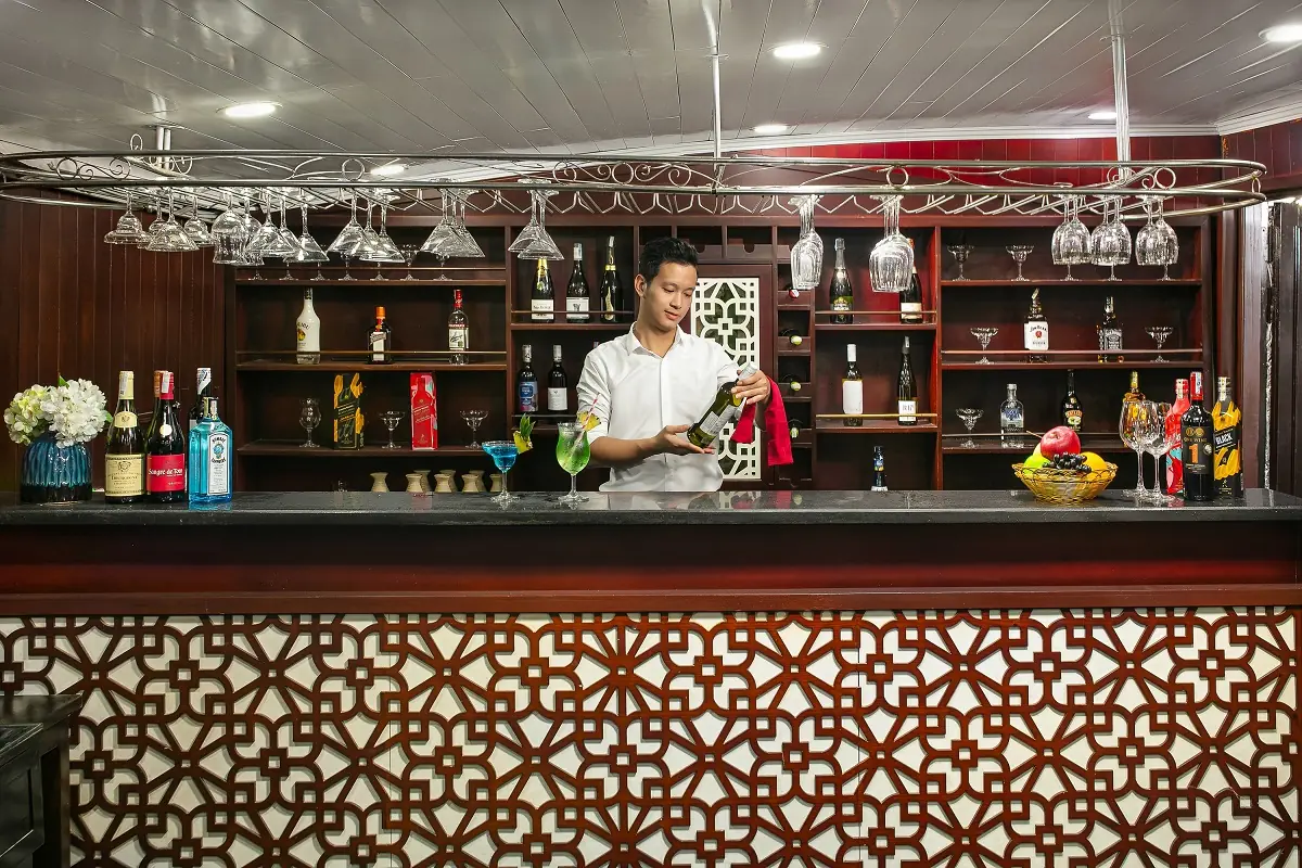 The bar on La Regina Classic