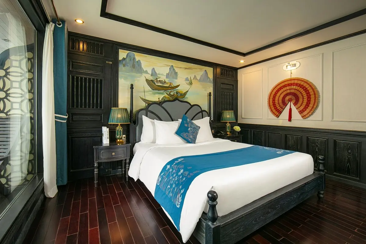 Ha Long Suite on La Regina Grand