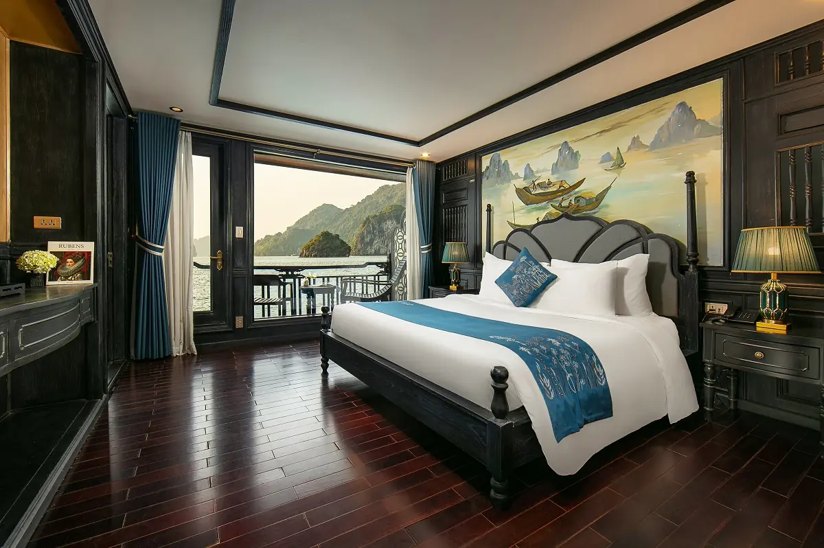 Lan Ha Suite on La Regina Grand
