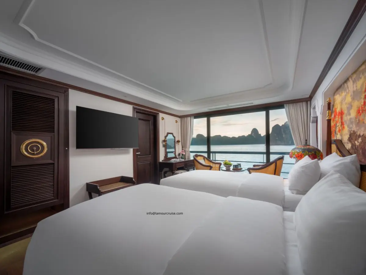 Century Cabin on L'amour Cruise