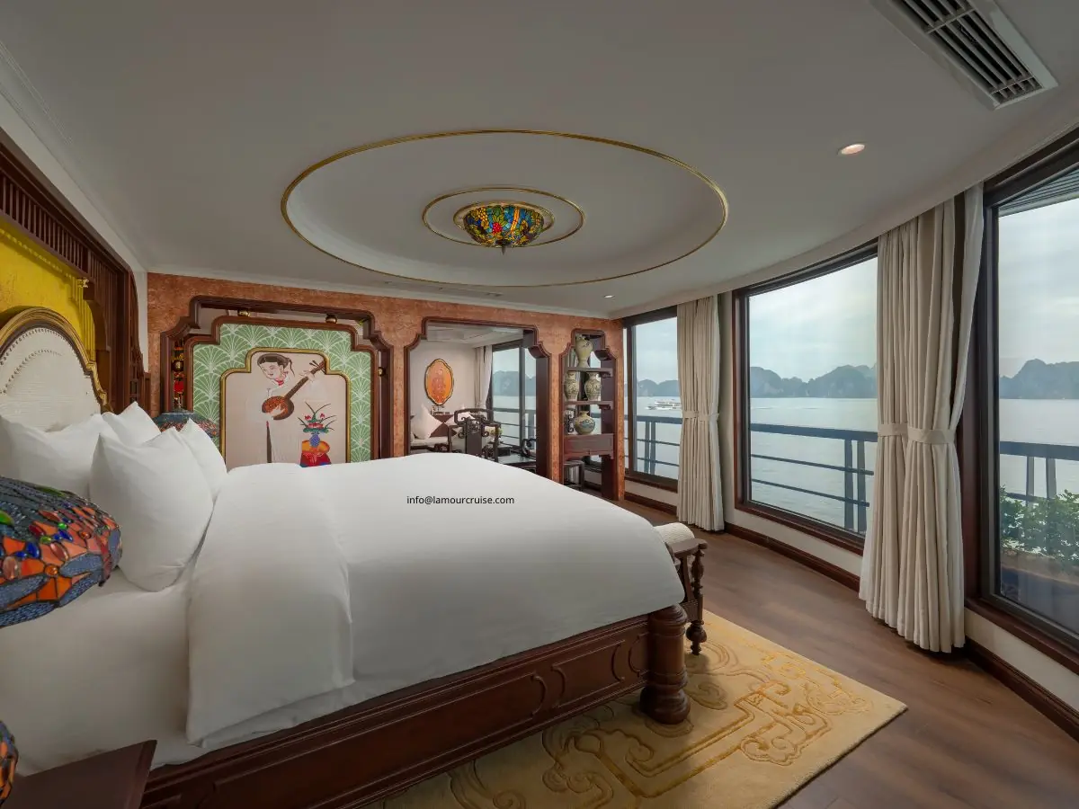 Majestic Suite on L'amour Cruise