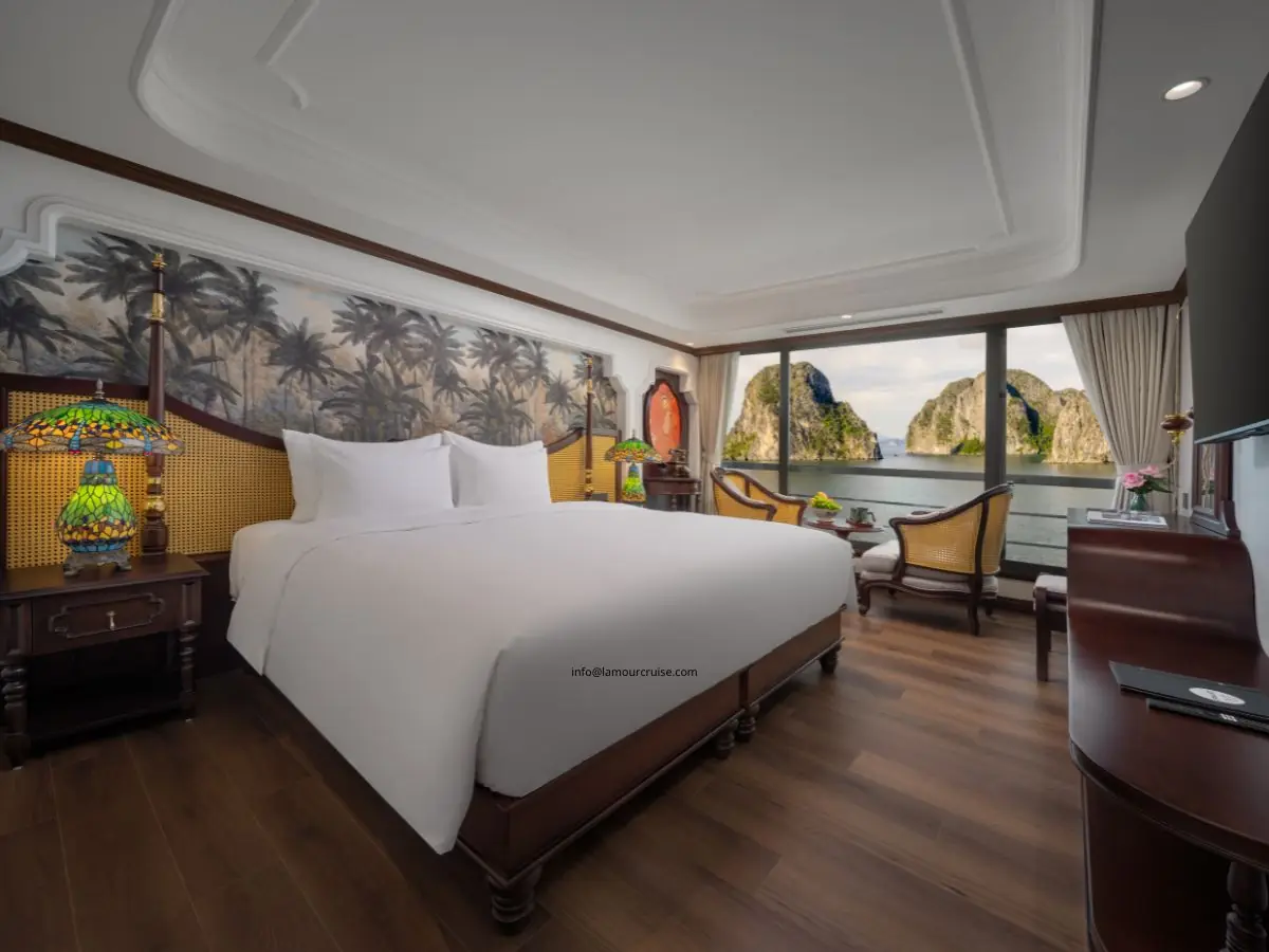 Oriental Cabin on L'amour Cruise