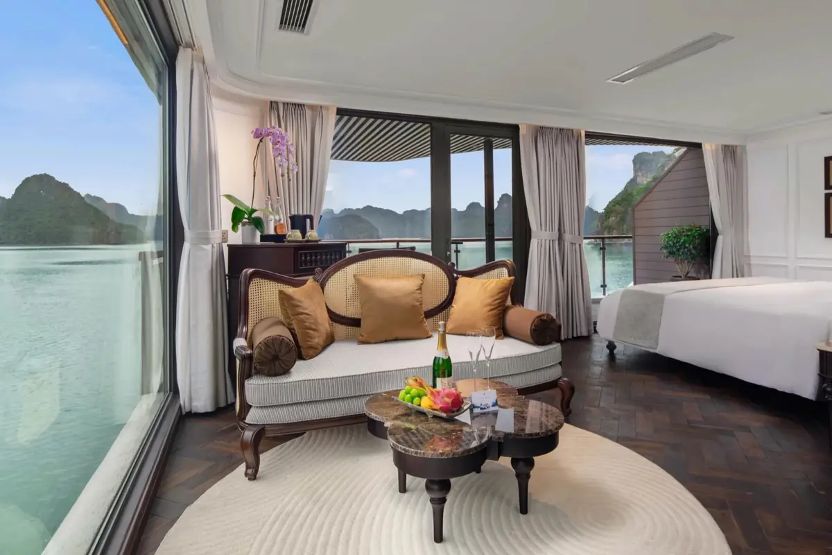 La Suite de Lyra on Lyra Grandeur