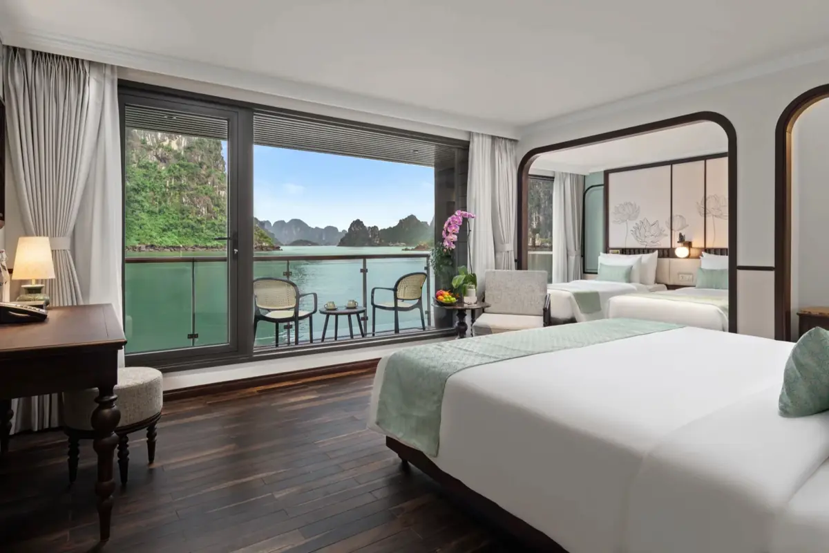 Oasis Family Suite on Lyra Grandeur