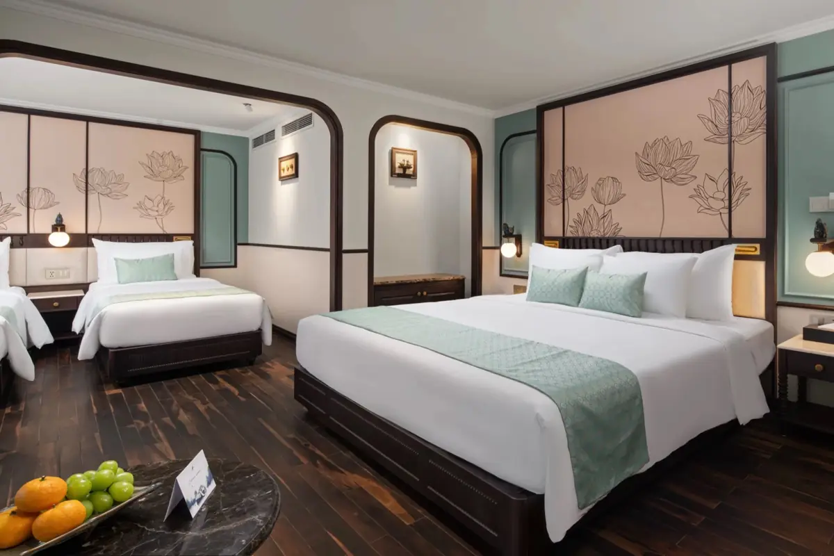Oasis Family Suite on Lyra Grandeur