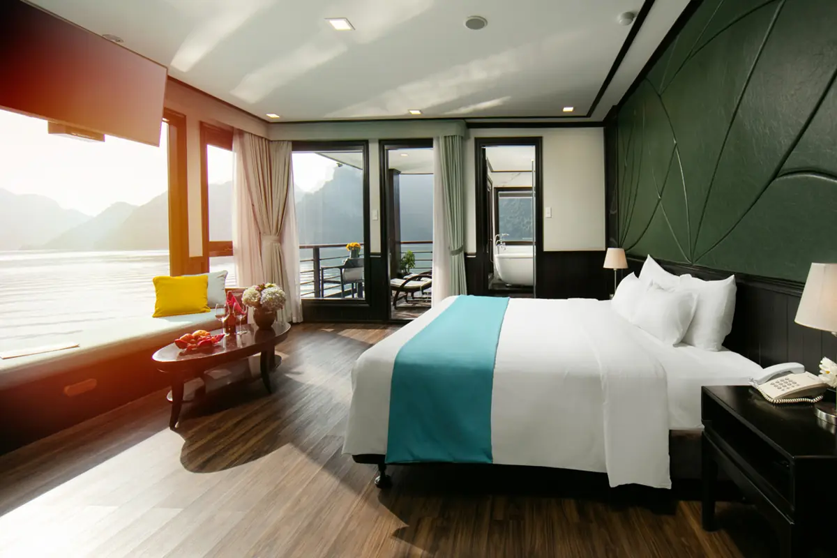 Peony Exclusive Suite on Peony Cruise