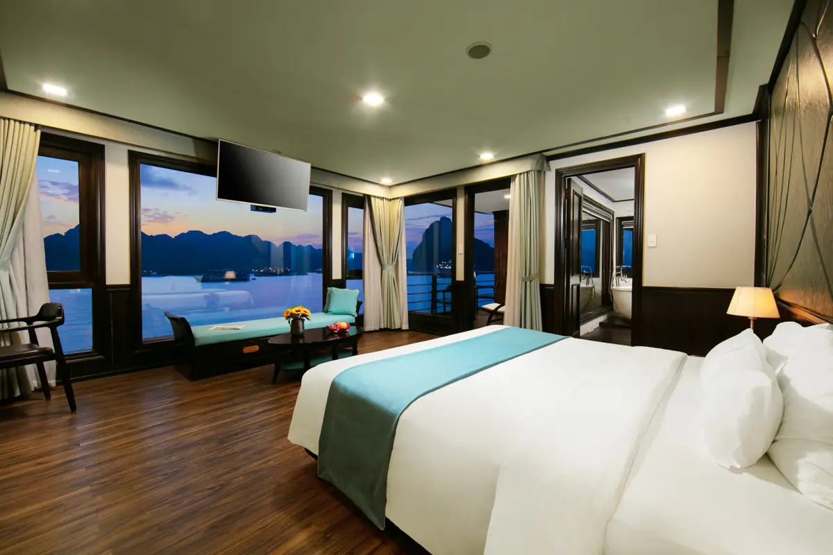 Peony Exclusive Suite on Peony Cruise