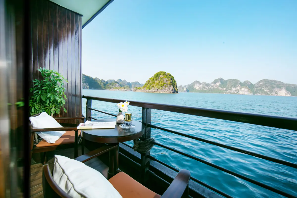 Family Premium Deluxe Cabin with Balcony on Peony Cruise