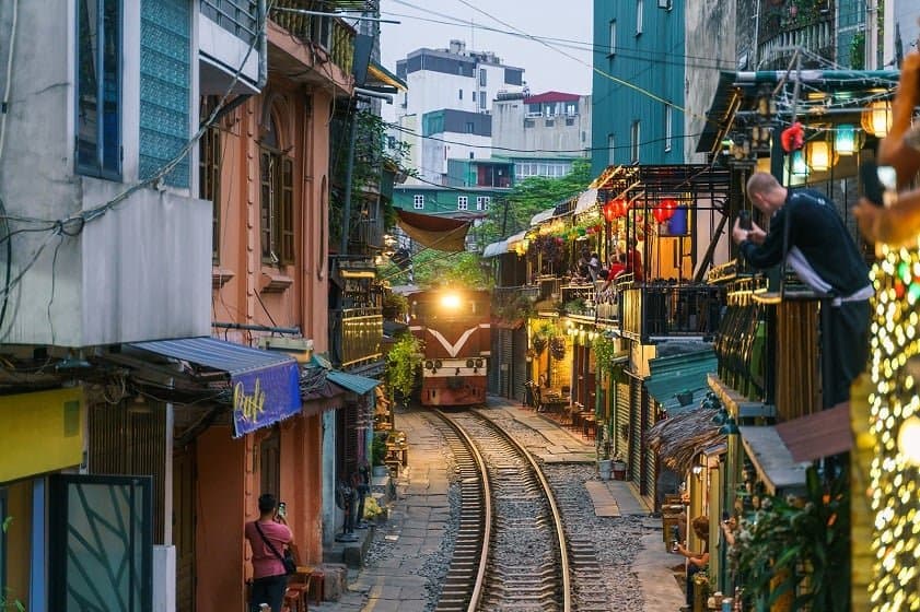 Vietnam Tour 5 Days: Hanoi, Ninh Binh & Ha Long Bay Cruise, Hanoi – photo 3