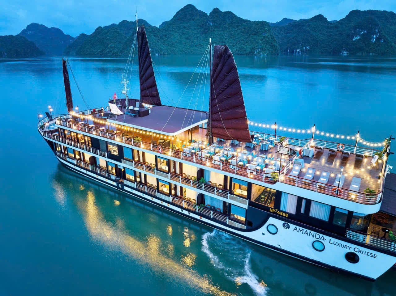 Amanda Luxury Cruise 2 Days 1 Night, Ha Long Bay – photo 5