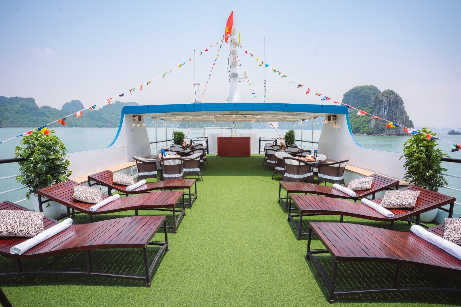 Ha Long Bay Day Cruise from Hanoi, Ha Long Bay – photo 2