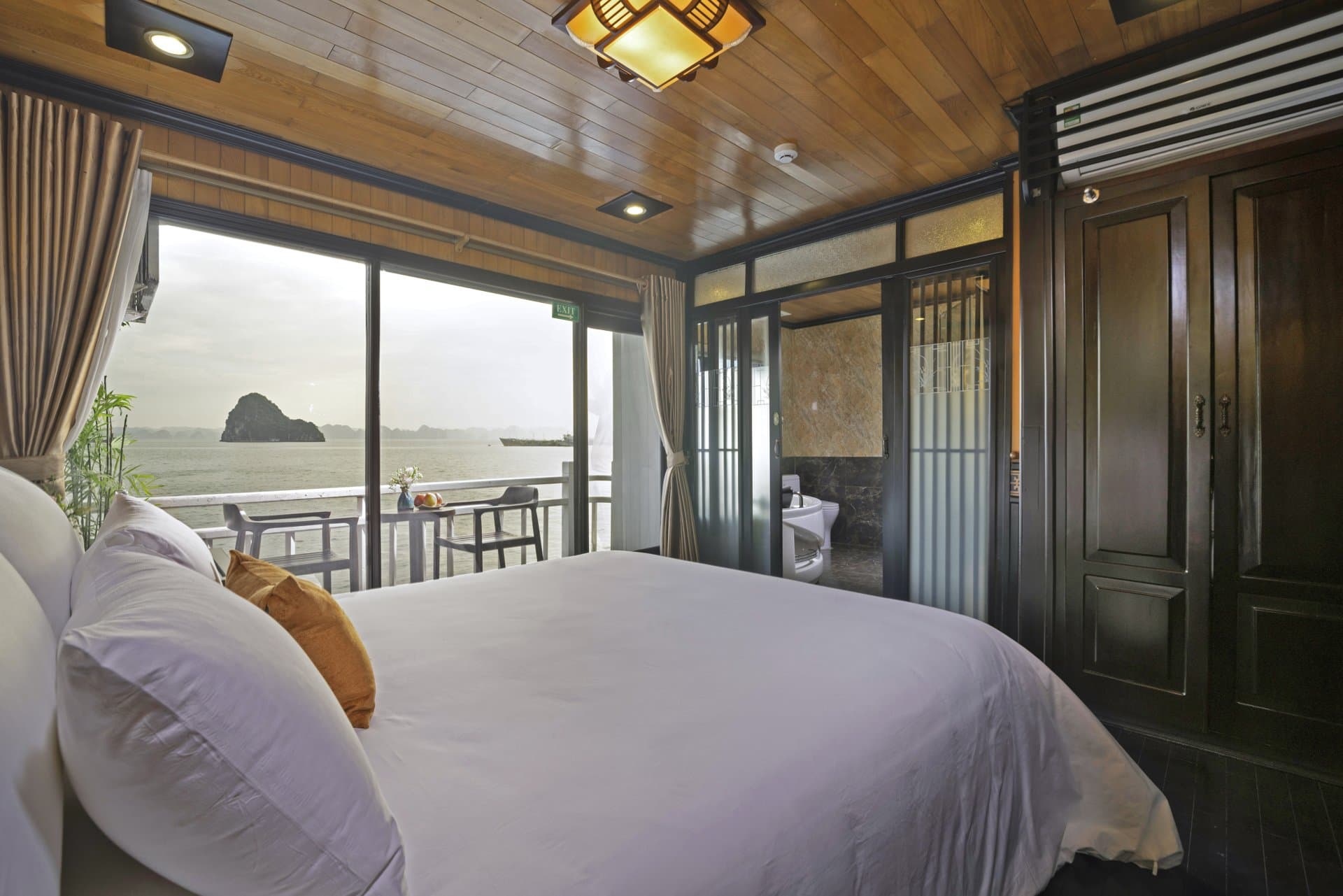 Arcady Boutique Cruise 2 Days 1 Night – 2 Days 1 Night On Luxury 5 Star Cruise Ha Long – balcony cabin