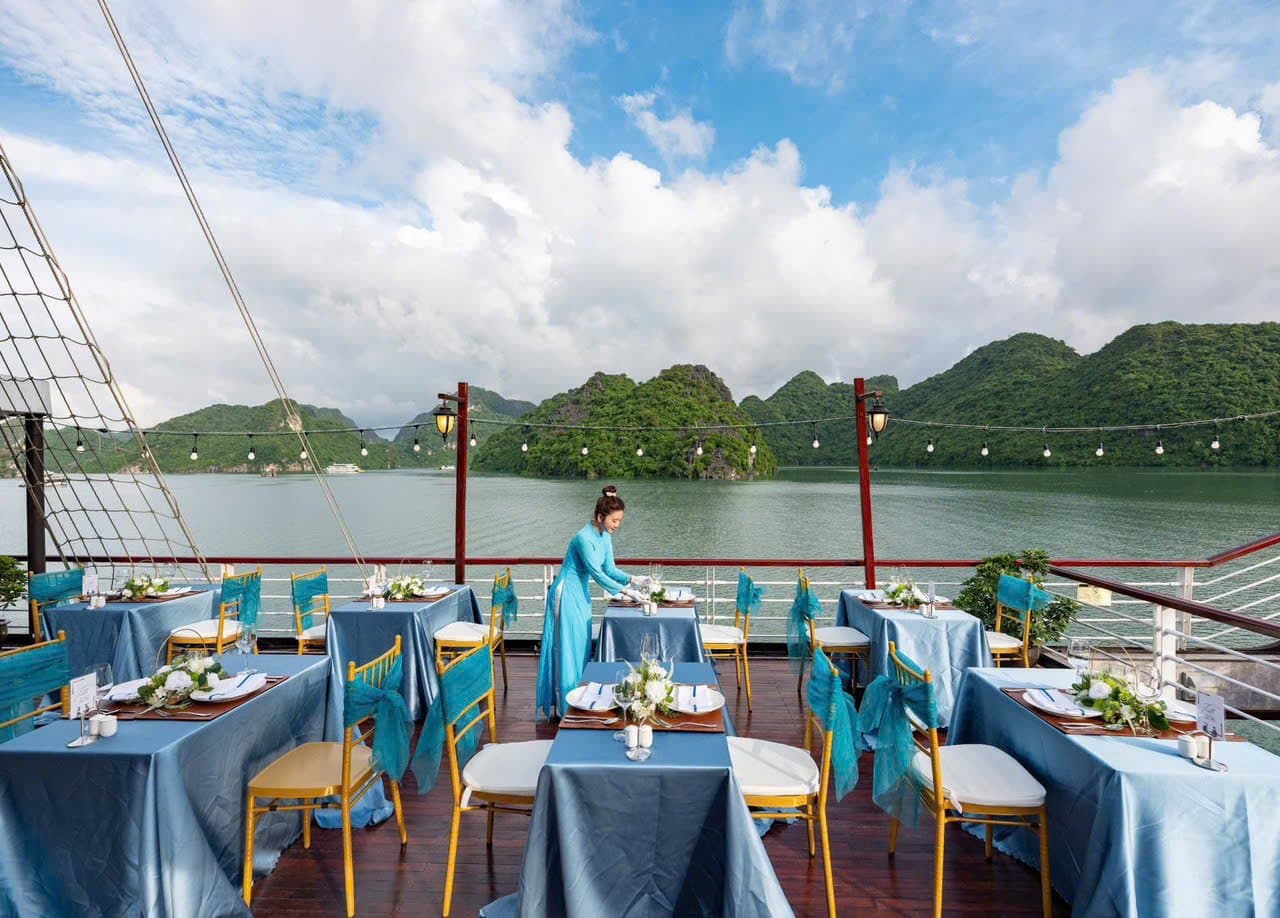 Amanda Luxury Cruise 2 Days 1 Night, Ha Long Bay – photo 11