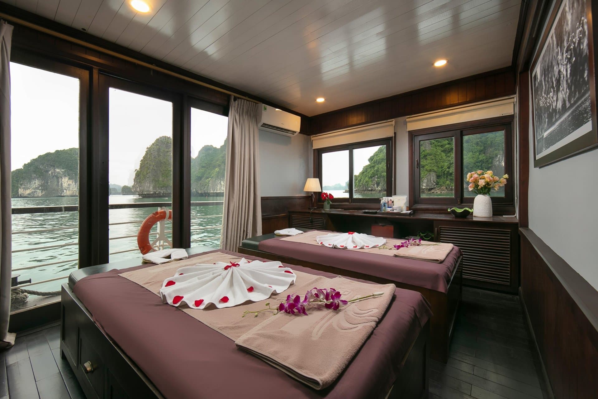 MilaLux Cruise 2 Days 1 Night – 2 Days 1 Night On Boat 5 Star – spa