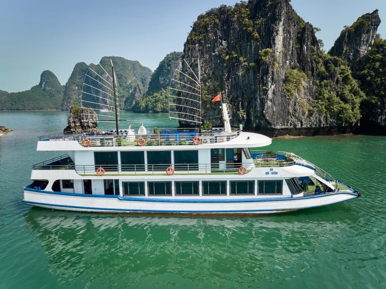 Ha Long Bay Day Cruise from Hanoi, Ha Long Bay