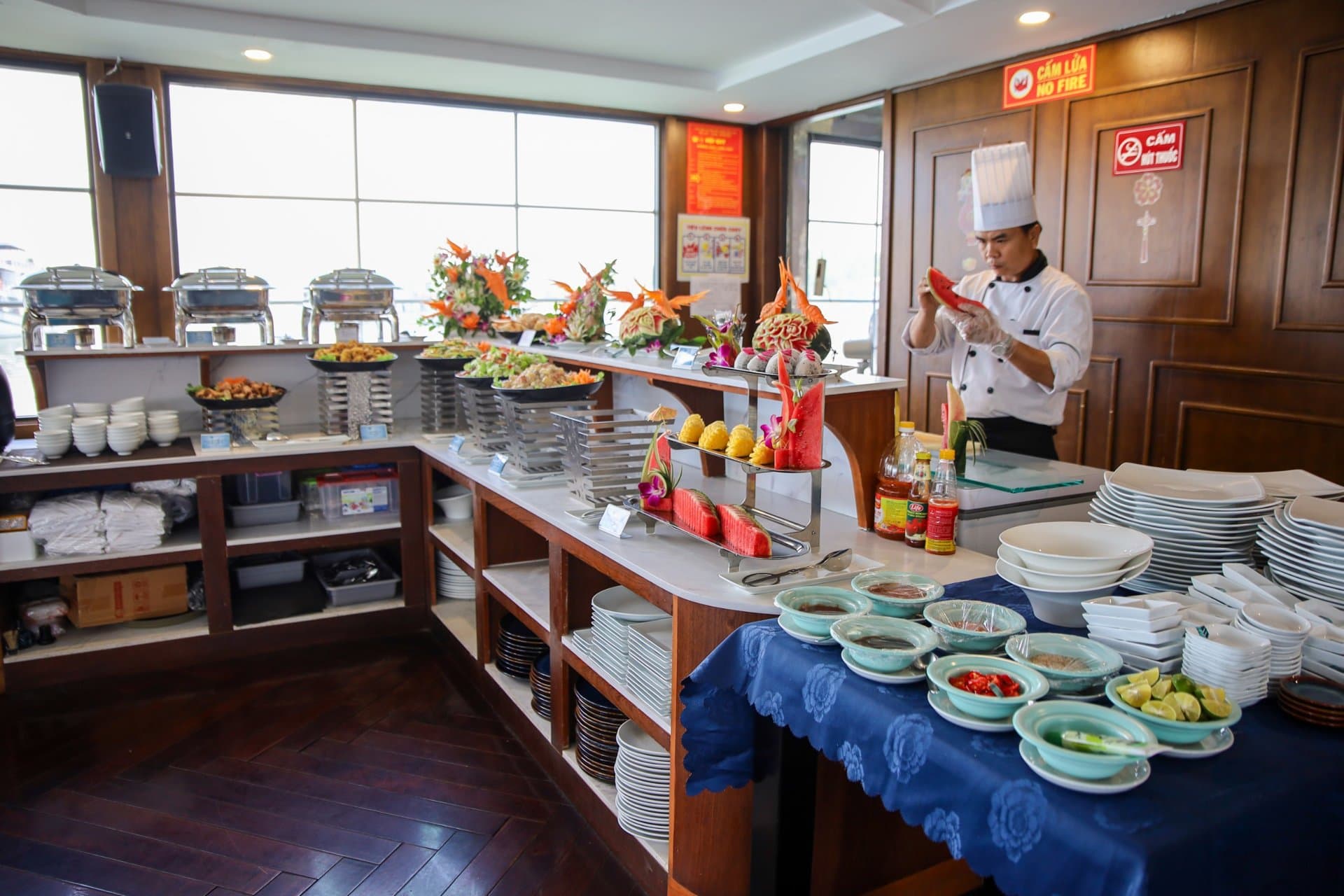 Lan Ha Bay Premium Day Cruise from Hanoi, Ha Long Bay – photo 8