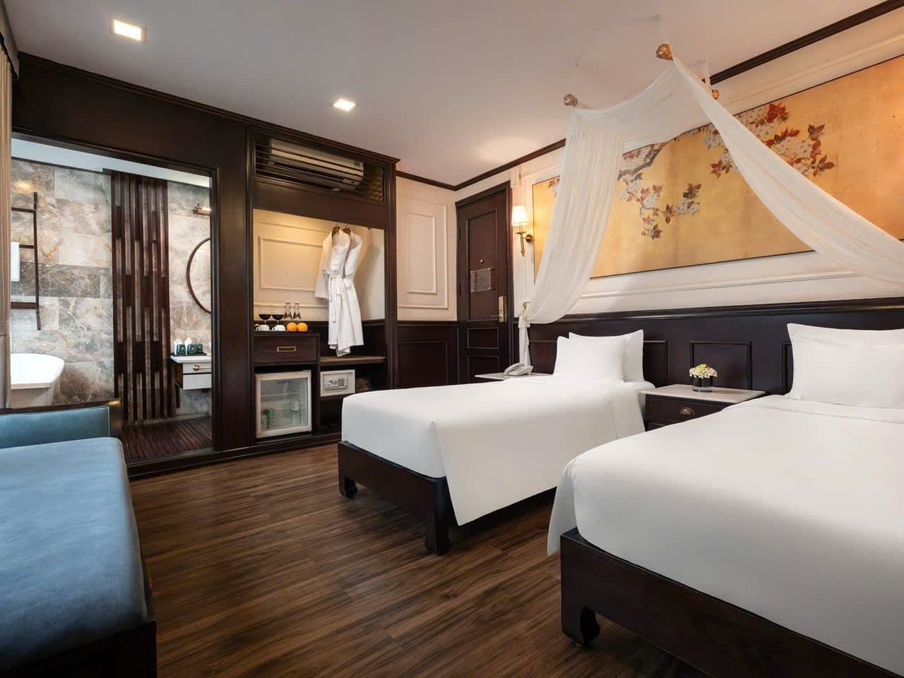 Amanda Luxury Cruise 2 Days 1 Night, Ha Long Bay – photo 10