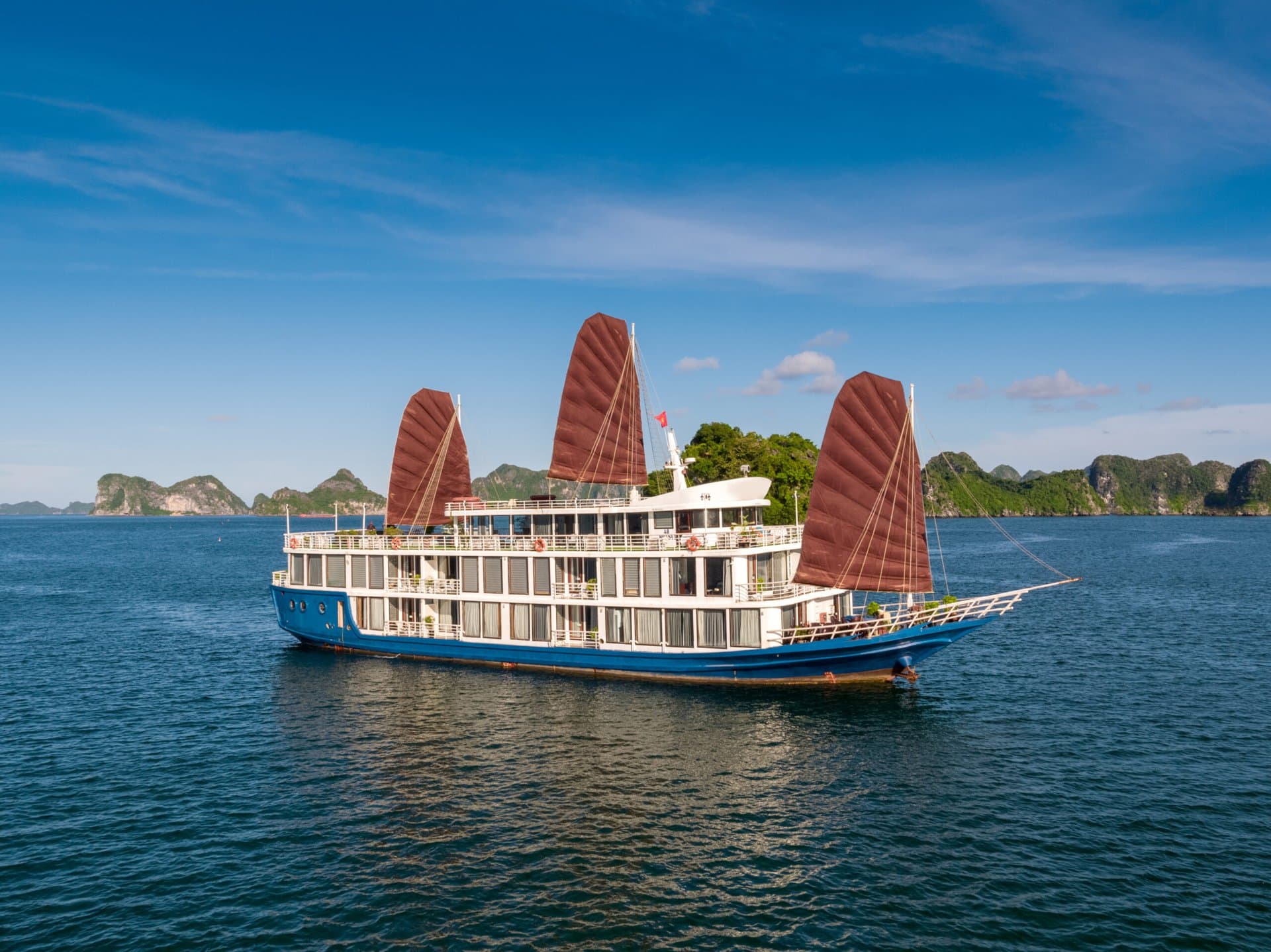 Verdure Lotus Cruise 2 Days 1 Night, Ha Long Bay