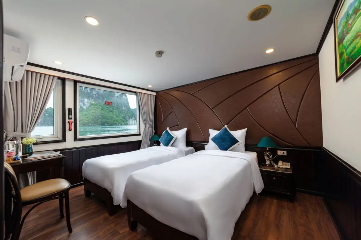 Deluxe Cabin on Amanda Cruise