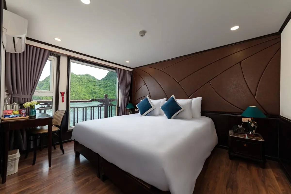 Junior Suite on Amanda Cruise