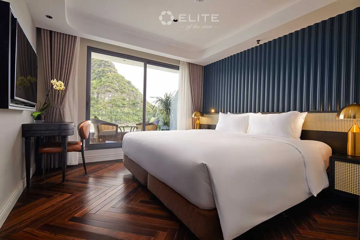 Senior Suite on Elite of the Seas