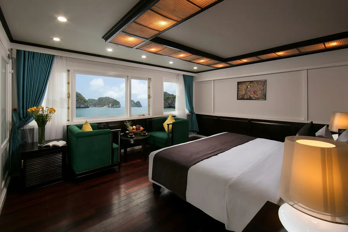 Grand Royal Suite on La Regina Royal