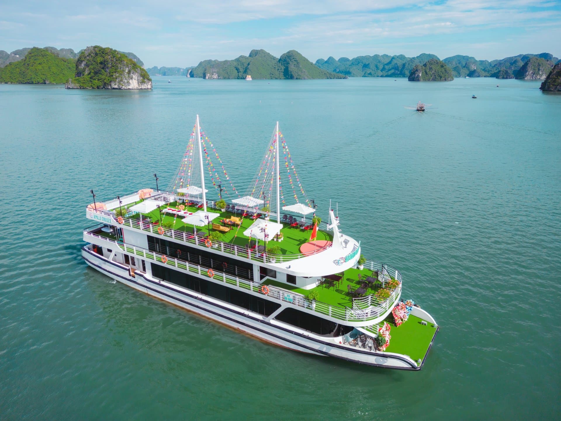 Ha Long Bay Day Cruise from Hanoi, Ha Long Bay