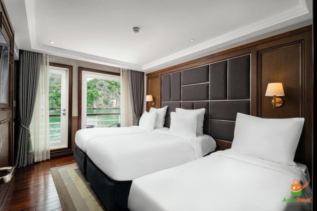 Twin cabin on Ambassador Cruise