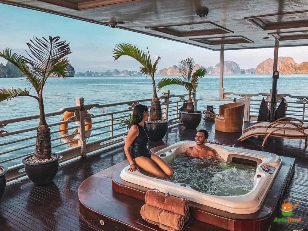 Deck lounge on The Au Co Cruise