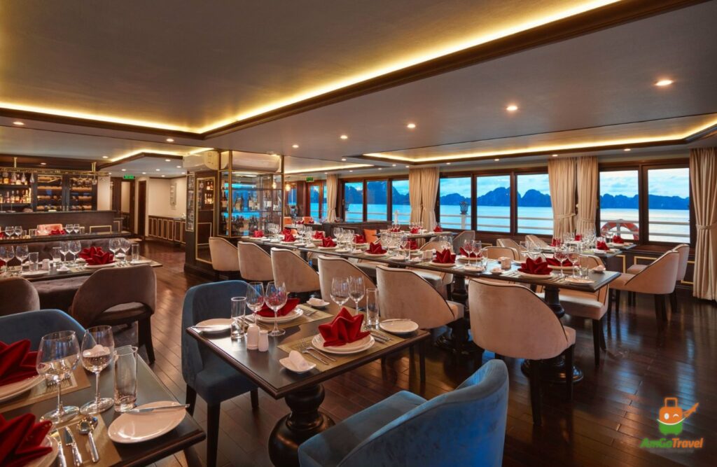 Restaurant on Elite of the Seas Cruise