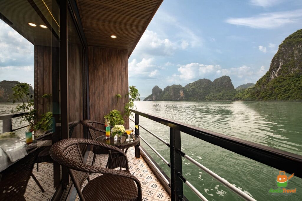 Private balcony on Halora Meta Cruise