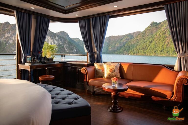 Lounge on La Casta Regal Cruise