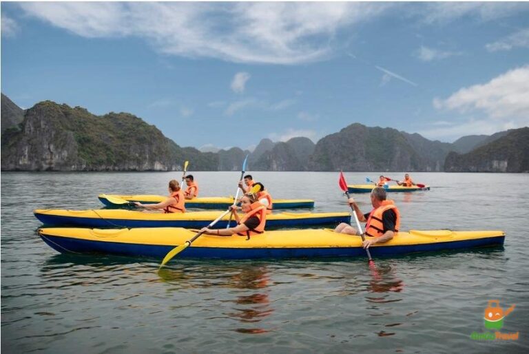 Kayaking with La Regina Grand Cruise