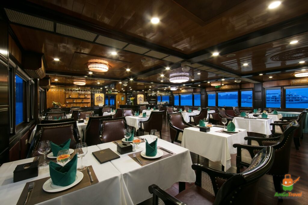 Restaurant on La Regina Royal Cruise