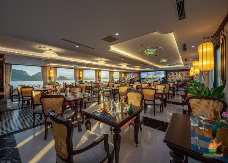 Restaurant on L’Amour Cruise