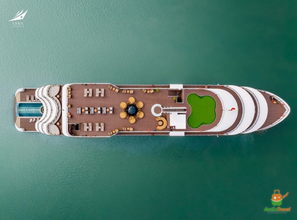 Aerial view of Lyra Grandeur Cruise