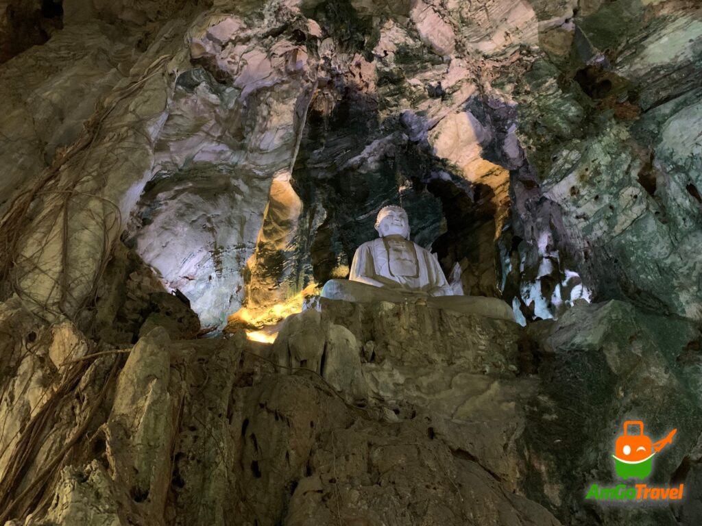Shrine inside Huyen Khong Cave, Marble Mountains, Da Nang