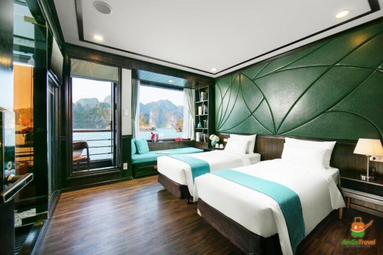 Cabin with balcony on the cruise