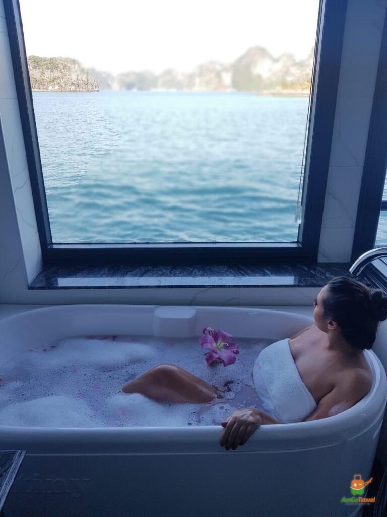 Bathtub with bay view on Rosy Cruise