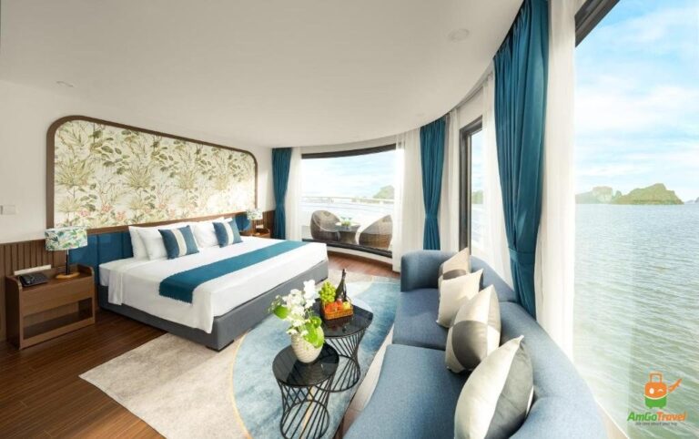 Cabin with bay view on Sea Coral Cruise