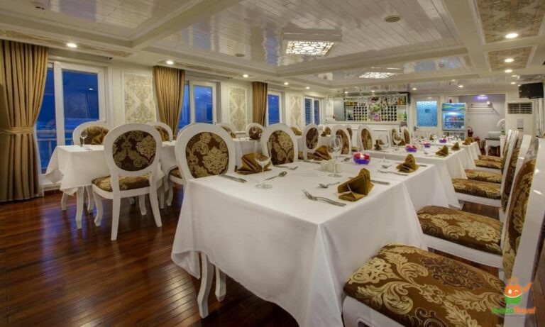 Restaurant on Signature Royal Cruise