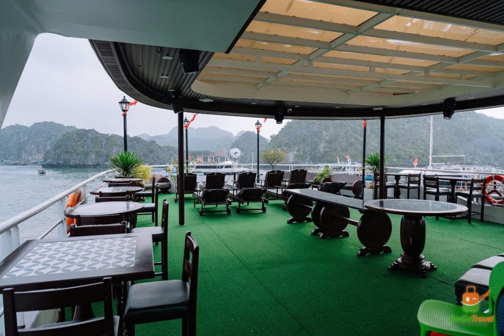 Sundeck of Sky Way 99 Cruise